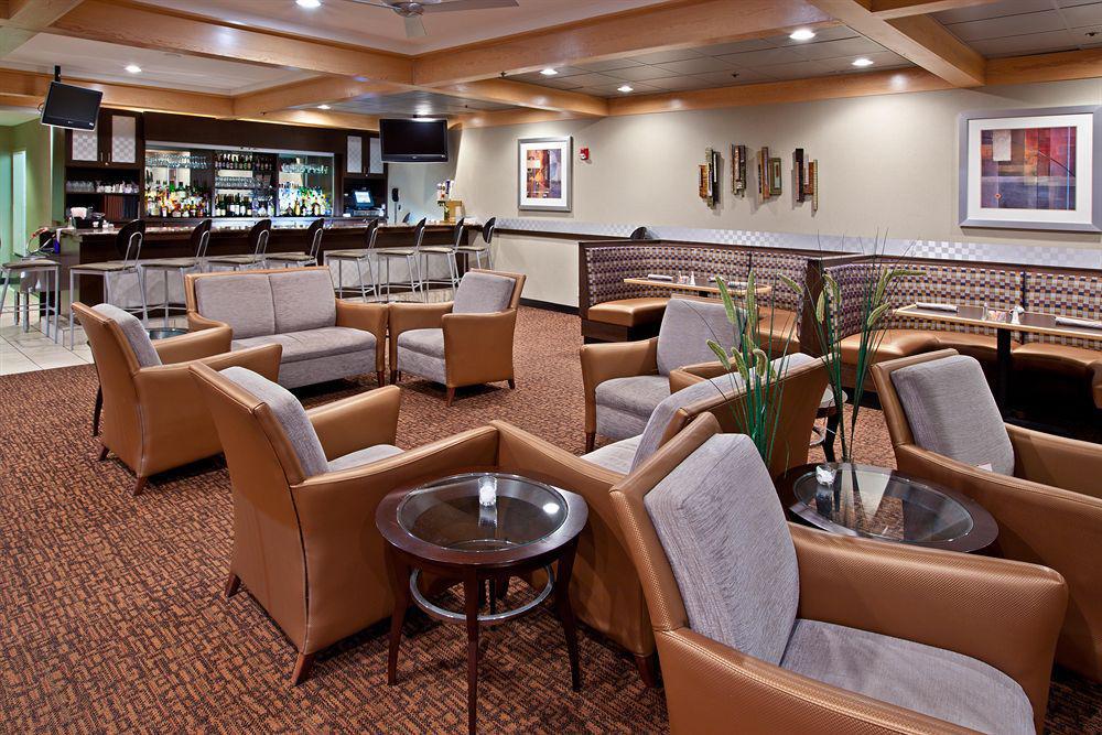 Quality Hotel Conference Center Cincinnati Blue Ash Restoran foto