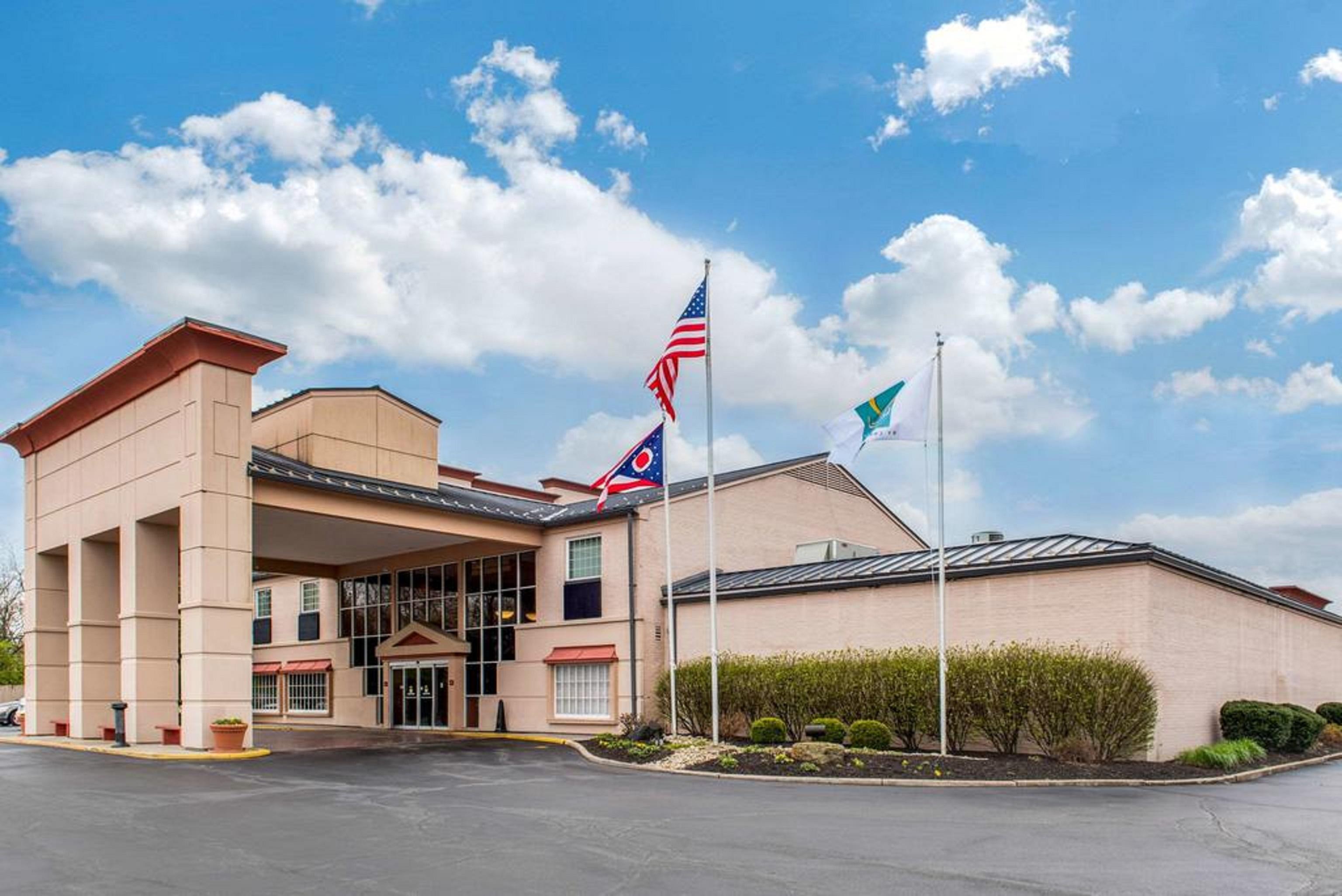 Quality Hotel Conference Center Cincinnati Blue Ash Bagian luar foto