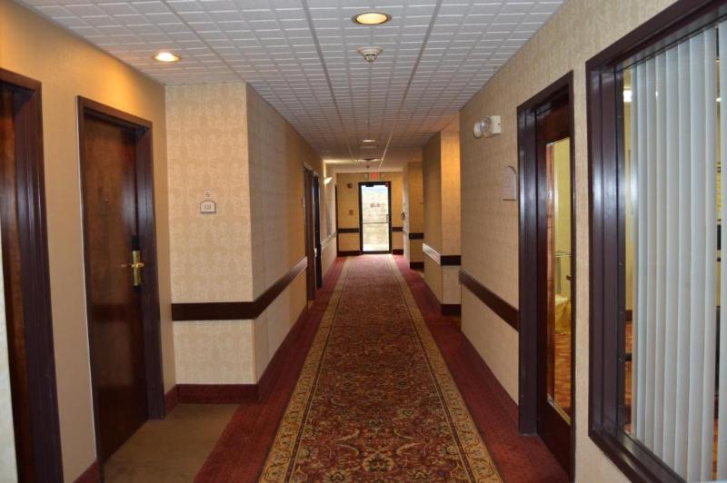 Quality Hotel Conference Center Cincinnati Blue Ash Bagian luar foto