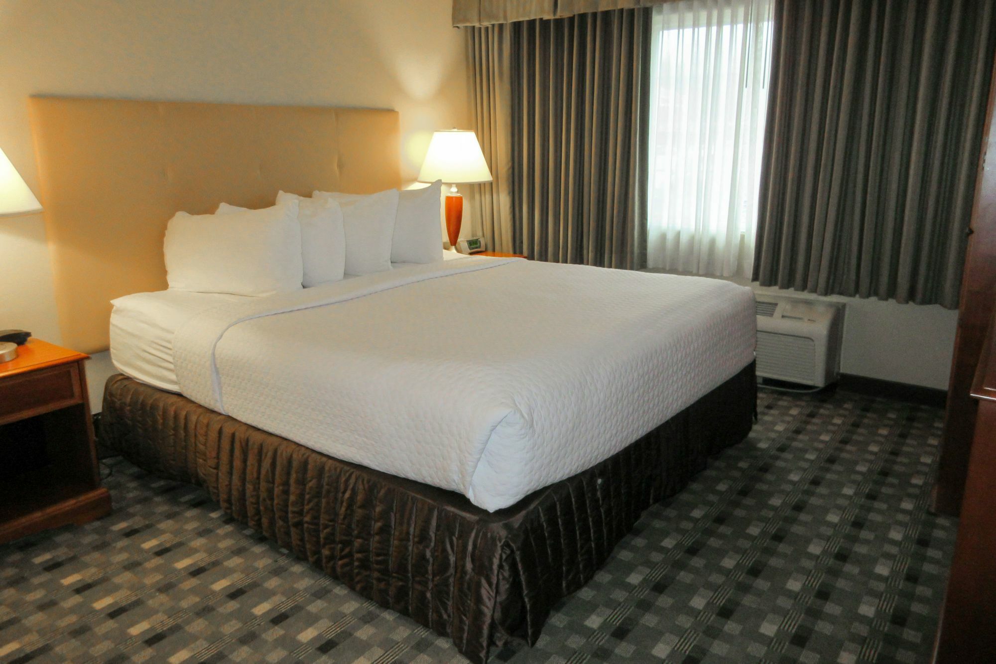 Quality Hotel Conference Center Cincinnati Blue Ash Bagian luar foto
